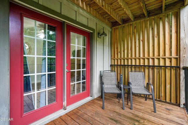 516 Proffitt Rd Unit 1, Gatlinburg, TN 37738
