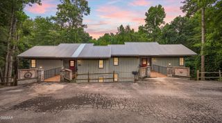 516 Proffitt Rd Unit 1, Gatlinburg, TN 37738