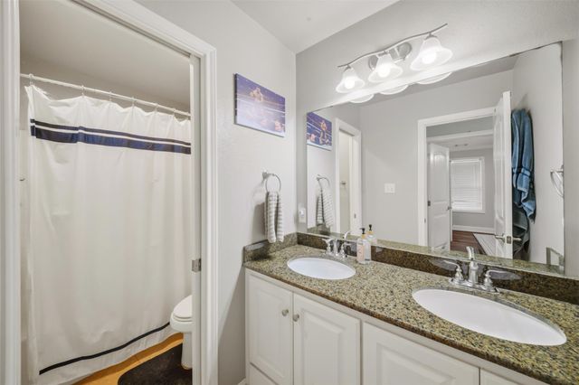 809 Emerald Dove Avenue, College Station, TX 77845