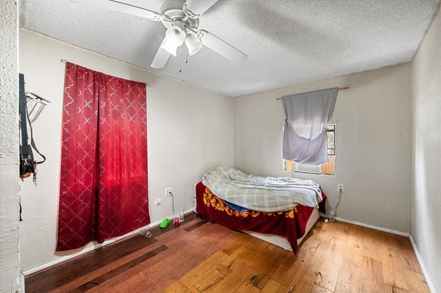 2118 W 12th Avenue, Corsicana, TX 75110