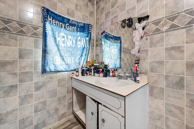 2118 W 12th Avenue, Corsicana, TX 75110