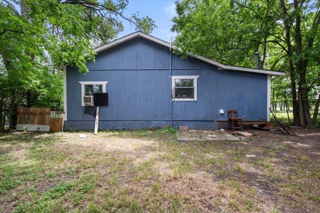 2118 W 12th Avenue, Corsicana, TX 75110