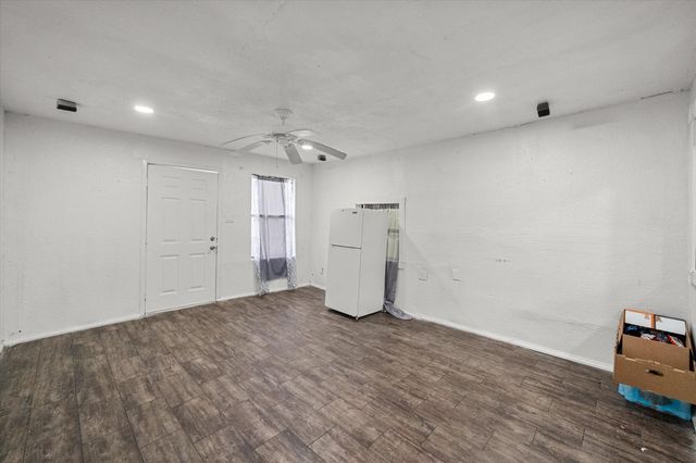 2118 W 12th Avenue, Corsicana, TX 75110