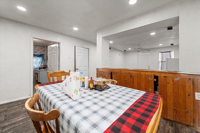 2118 W 12th Avenue, Corsicana, TX 75110
