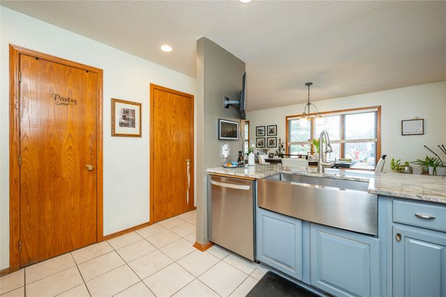 2811 SE 22nd Street 220, Des Moines, IA 50320