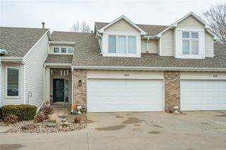 2811 SE 22nd Street 220, Des Moines, IA 50320