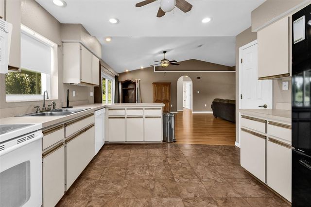 30 SUCCESS DRIVE, Punta Gorda, FL 33982