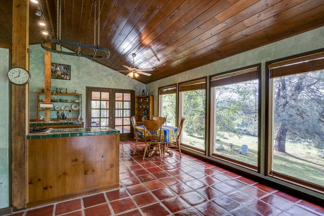 5196 Stagecoach Hill, Mountain Ranch, CA 95246