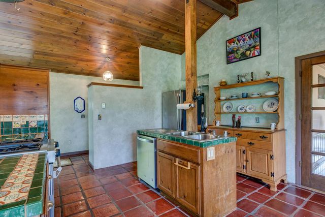 5196 Stagecoach Hill, Mountain Ranch, CA 95246