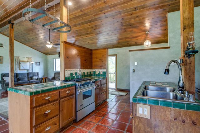 5196 Stagecoach Hill, Mountain Ranch, CA 95246