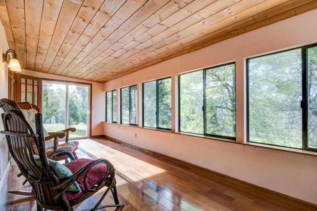 5196 Stagecoach Hill, Mountain Ranch, CA 95246