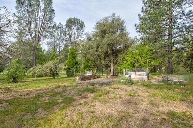 5196 Stagecoach Hill, Mountain Ranch, CA 95246