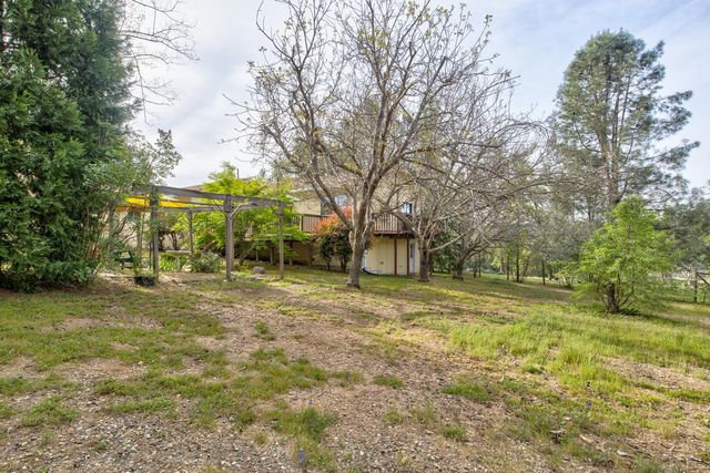 5196 Stagecoach Hill, Mountain Ranch, CA 95246