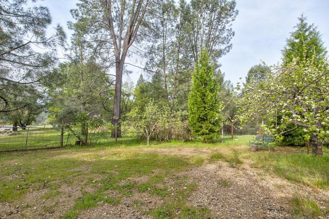 5196 Stagecoach Hill, Mountain Ranch, CA 95246