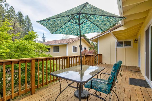 5196 Stagecoach Hill, Mountain Ranch, CA 95246