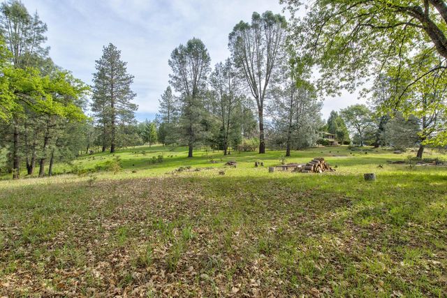 5196 Stagecoach Hill, Mountain Ranch, CA 95246