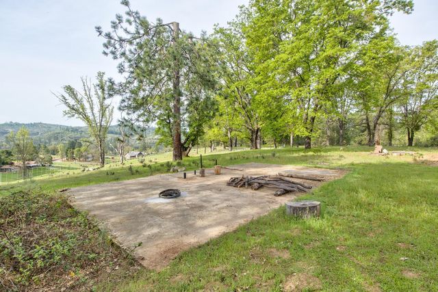 5196 Stagecoach Hill, Mountain Ranch, CA 95246