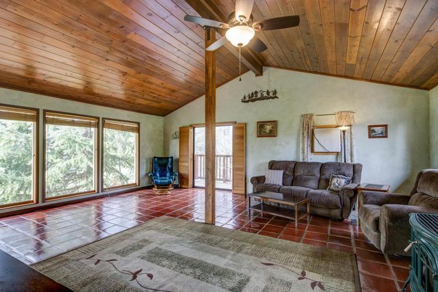 5196 Stagecoach Hill, Mountain Ranch, CA 95246