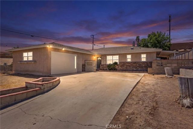 660 E Mountain View Street, Barstow, CA 92311