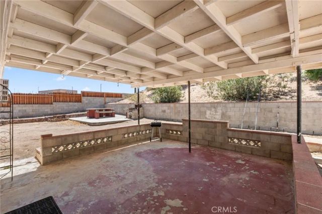 660 E Mountain View Street, Barstow, CA 92311