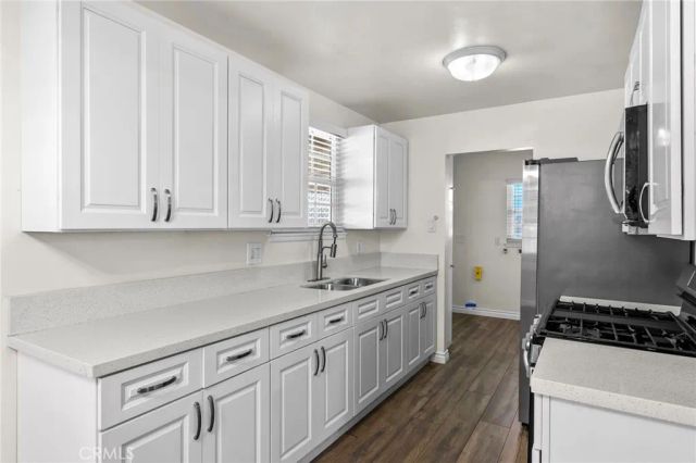 660 E Mountain View Street, Barstow, CA 92311