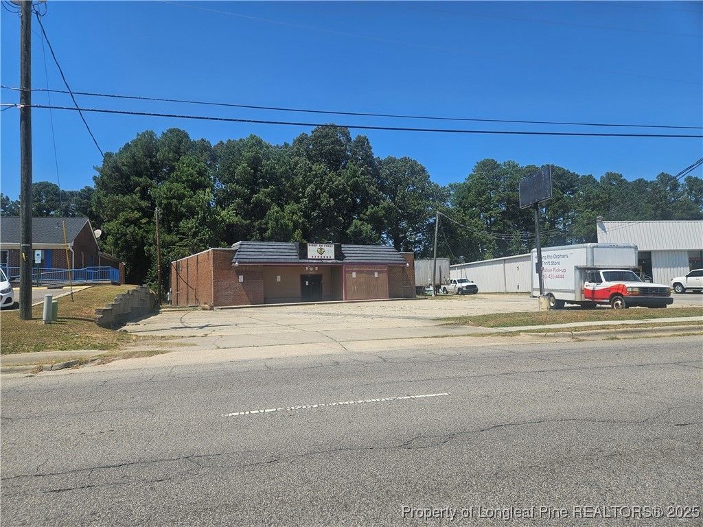 1023 Pamalee Drive, Fayetteville, NC 28303 — photo 9