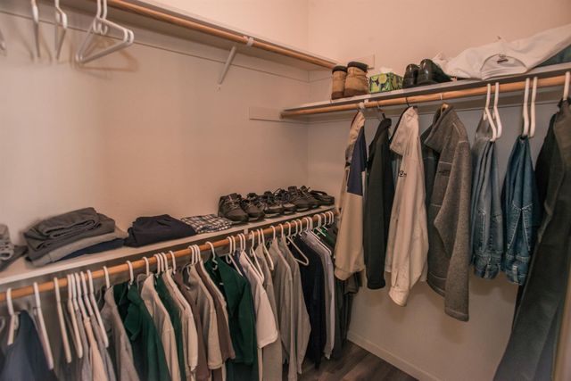 5140 Whisper Oaks Ln, Carmichael, CA 95608