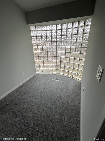 4199 Motorway Dr Drive, Waterford, MI 48328