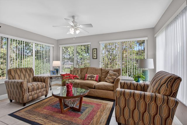 425 SW 10th Street, Pompano Beach, FL 33060