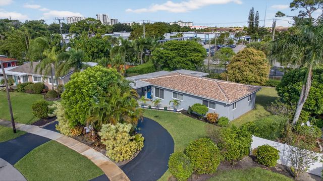 425 SW 10th Street, Pompano Beach, FL 33060