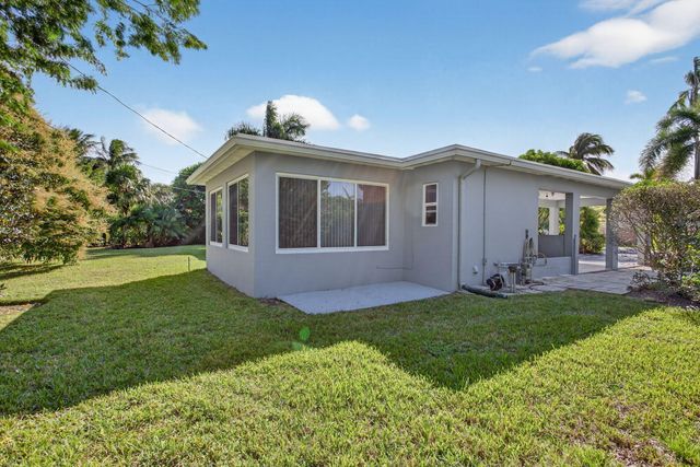 425 SW 10th Street, Pompano Beach, FL 33060