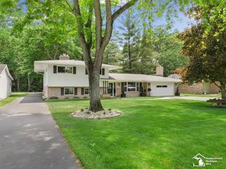 3119 W Dean Road, Lambertville, MI 48144