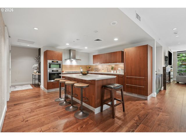 311 Nw 12TH Ave 204, Portland, OR 97209