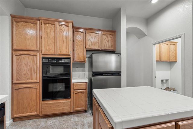 973 Blackwell Way, Galt, CA 95632