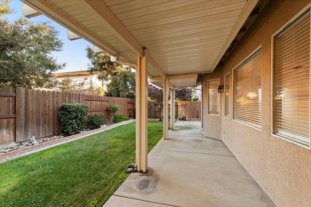 973 Blackwell Way, Galt, CA 95632