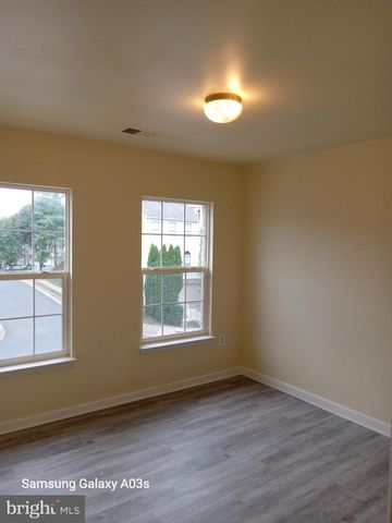 20757 HOLLOW FALLS TER, Sterling, VA 20165