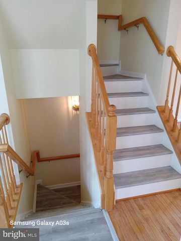 20757 HOLLOW FALLS TER, Sterling, VA 20165