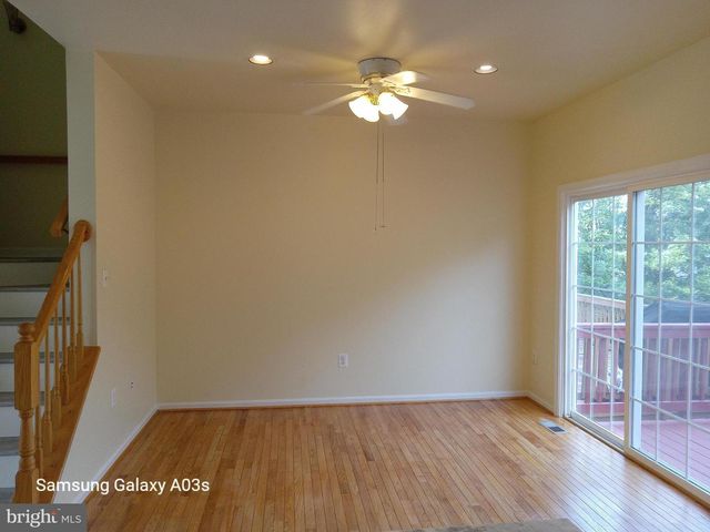 20757 HOLLOW FALLS TER, Sterling, VA 20165