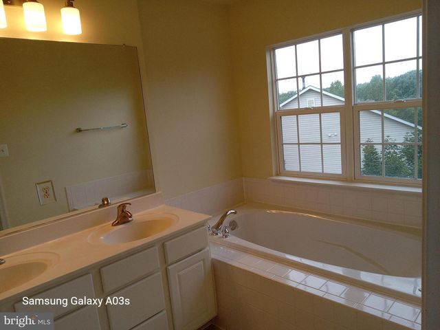 20757 HOLLOW FALLS TER, Sterling, VA 20165