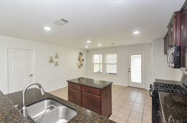 18302 Mable Pond Ln, Richmond, TX 77407