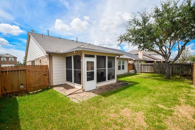 18302 Mable Pond Ln, Richmond, TX 77407