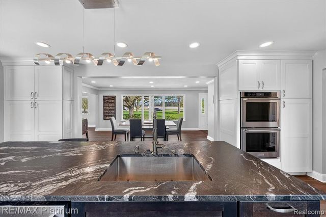 7687 Parshallville Road, Fenton, MI 48430
