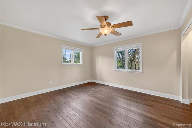 7687 Parshallville Road, Fenton, MI 48430