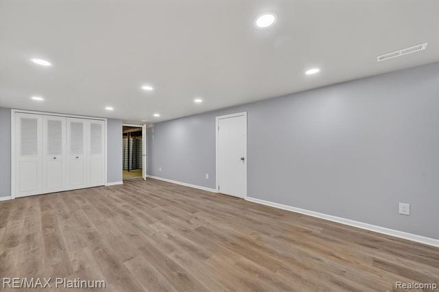 7687 Parshallville Road, Fenton, MI 48430