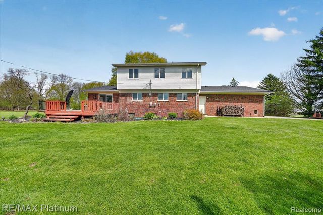 7687 Parshallville Road, Fenton, MI 48430