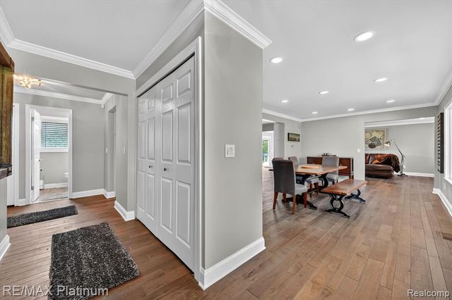 7687 Parshallville Road, Fenton, MI 48430