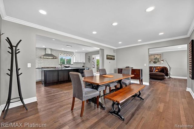 7687 Parshallville Road, Fenton, MI 48430