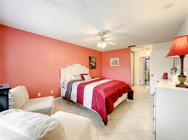 1 ESCONDIDO CIRCLE 170, Altamonte Springs, FL 32701