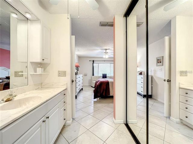1 ESCONDIDO CIRCLE 170, Altamonte Springs, FL 32701