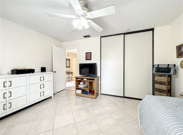 1 ESCONDIDO CIRCLE 170, Altamonte Springs, FL 32701